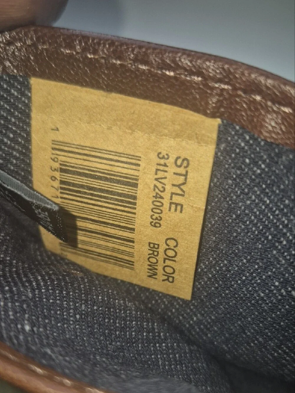 Levi's Brown Leather Wallet for Men with Logo Patch